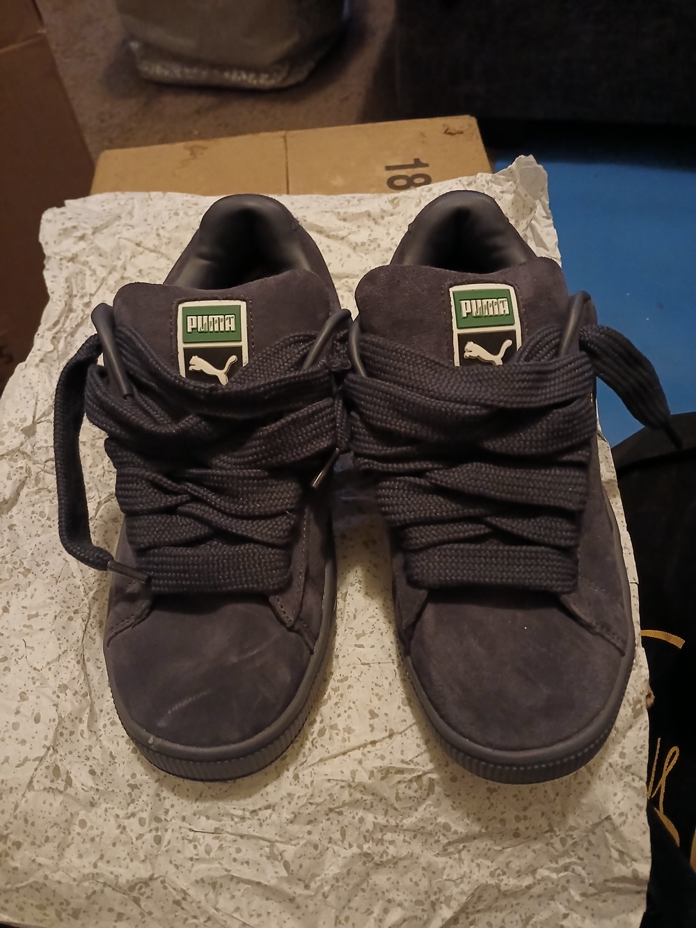 PUMA Men's Suede Low-Top Sneakers in Dark Gray Size 8 Ext Condition Only Worn 1